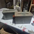 Lot de 2 caisses à munitions métal 4API — second choix